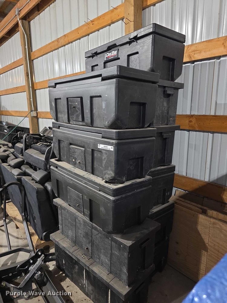 image for item DZ6366 (11) DeeZee toolboxes