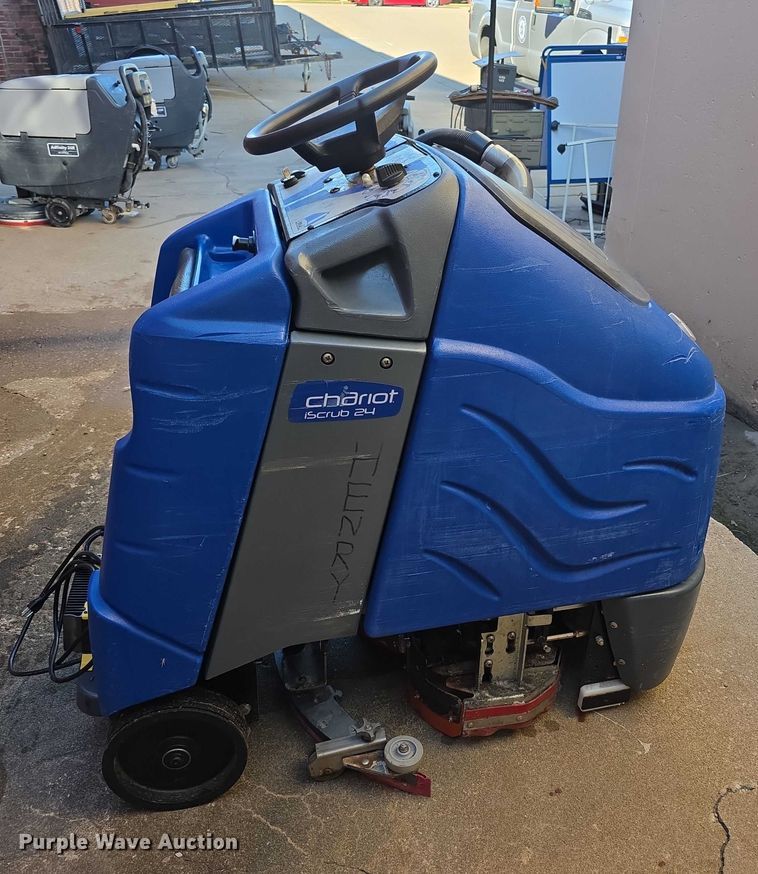 image for item DZ6369 Chariot iScrub 24 floor scrubber