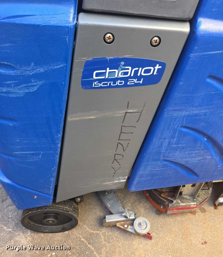 image for item DZ6369 Chariot iScrub 24 floor scrubber