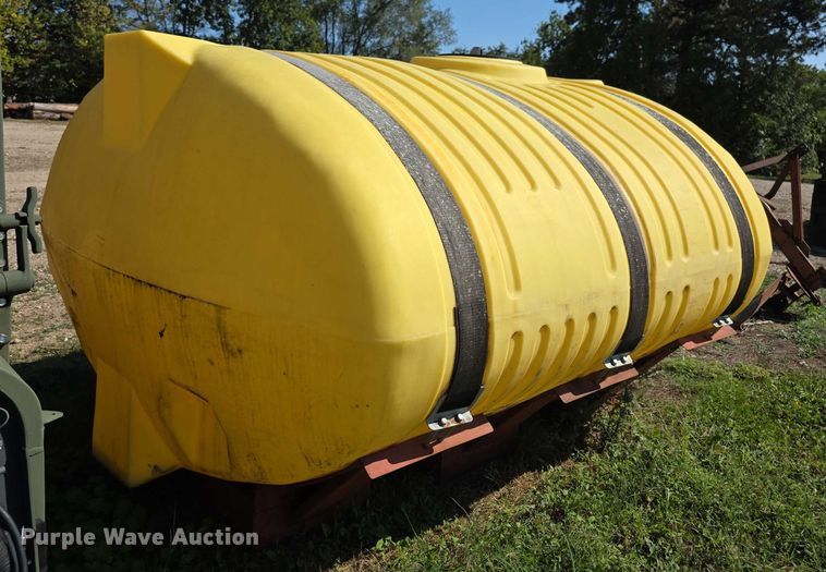 image for item DZ6400 Poly tank 