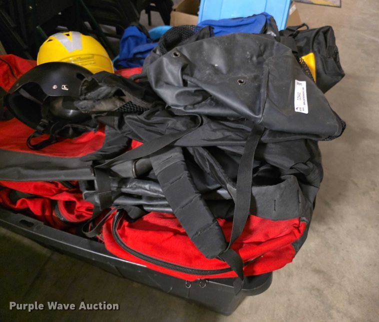 image for item DZ6402 Assorted equipment bags 