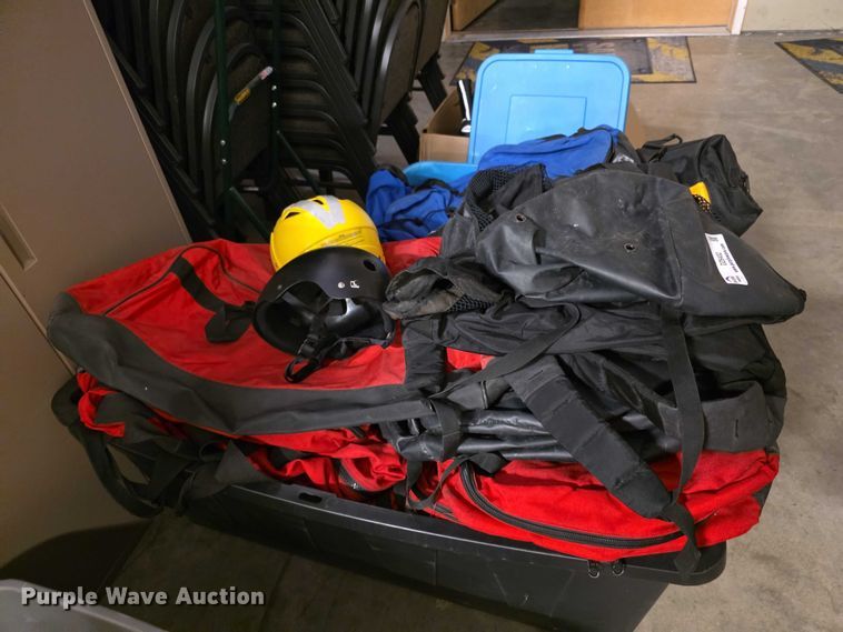 image for item DZ6402 Assorted equipment bags 