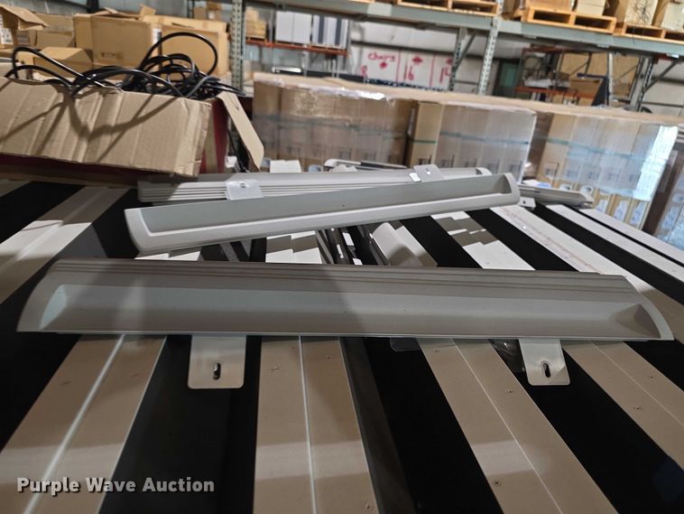 image for item DZ6419 (17) Smartboards E70 