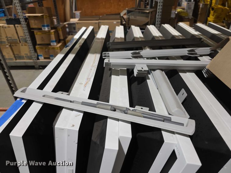 image for item DZ6419 (17) Smartboards E70 