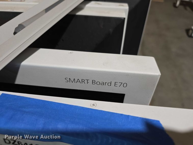 image for item DZ6419 (17) Smartboards E70 