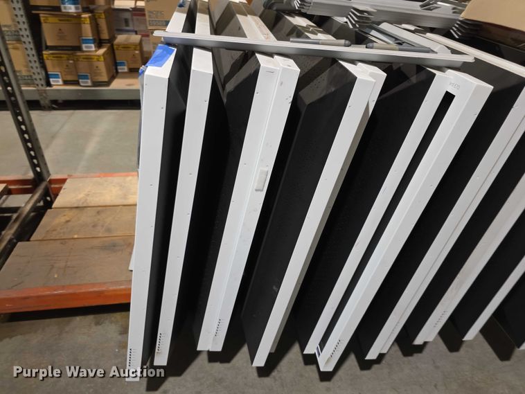 image for item DZ6419 (17) Smartboards E70 