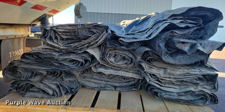 image for item DZ6638 Approximately 20 concrete blankets