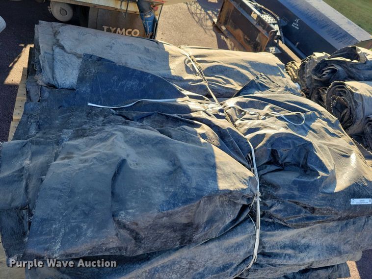 image for item DZ6638 Approximately 20 concrete blankets