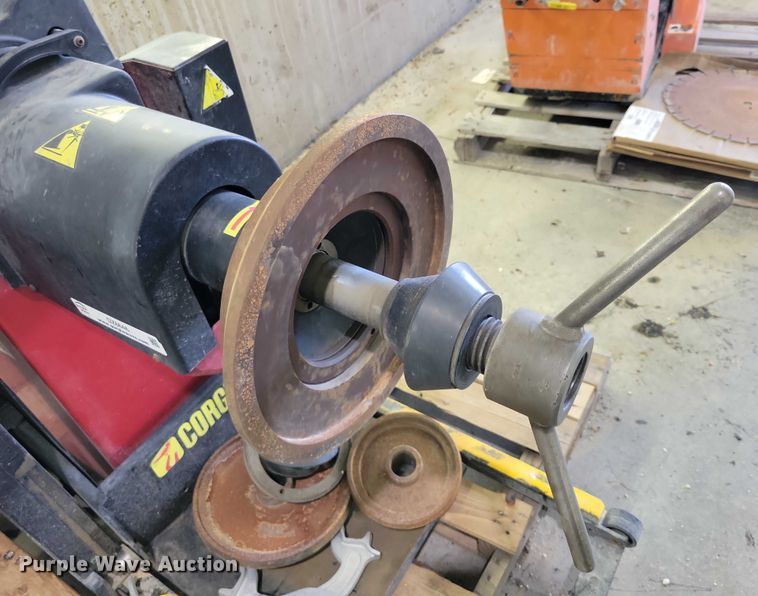 image for item DZ6646 Corghi ET66MO tire balancer