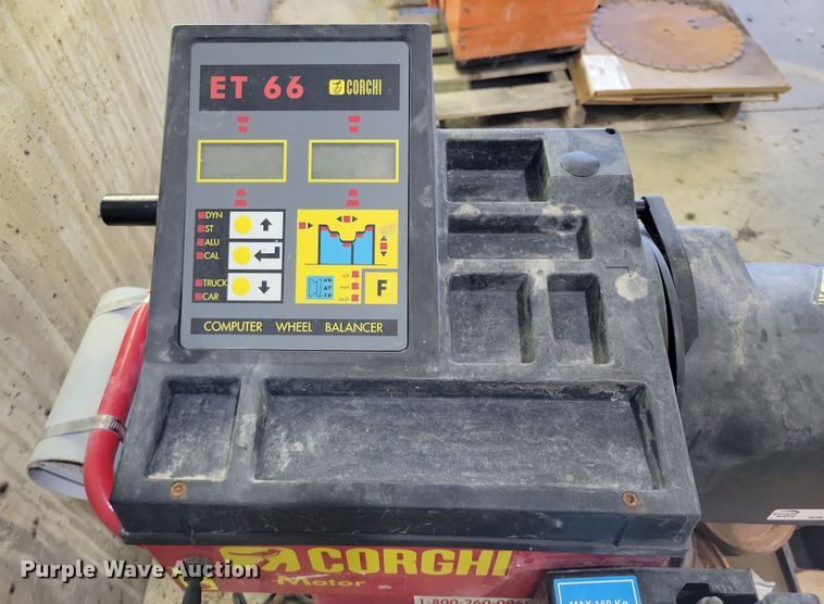 image for item DZ6646 Corghi ET66MO tire balancer