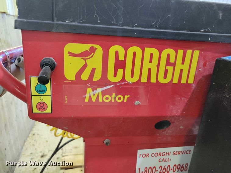 image for item DZ6646 Corghi ET66MO tire balancer