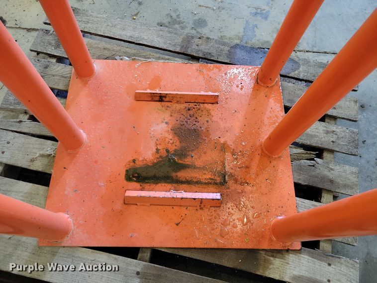 image for item DZ6648 Martins MIC-3 tire cage