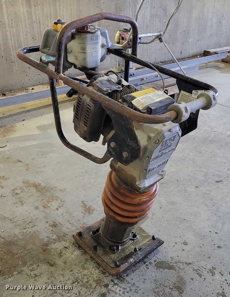 image for item DZ6649 Multiquip Mikasa MT-75HS plate compactor