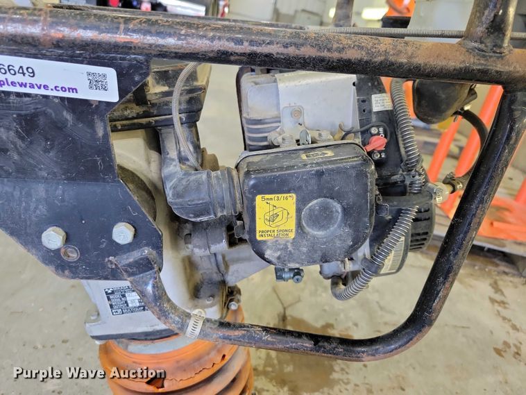 image for item DZ6649 Multiquip Mikasa MT-75HS plate compactor