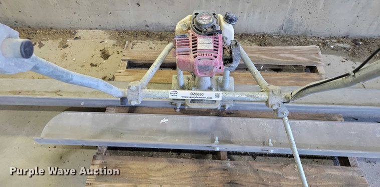 image for item DZ6650 Wacker Neuson P35A power screed