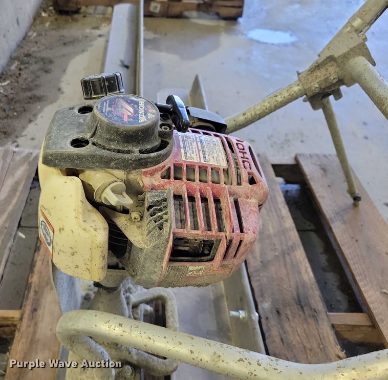 image for item DZ6650 Wacker Neuson P35A power screed