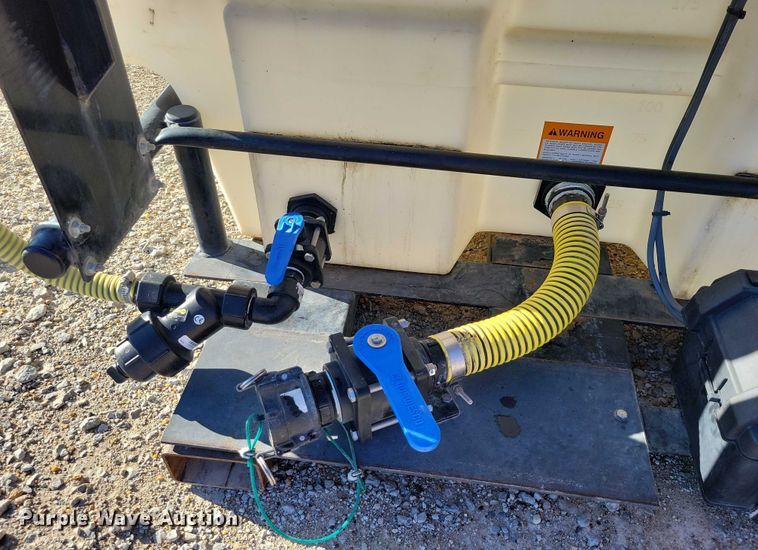 image for item DZ6652 Sprayer Specialties turf sprayer