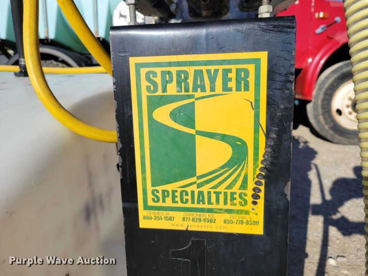 image for item DZ6652 Sprayer Specialties turf sprayer