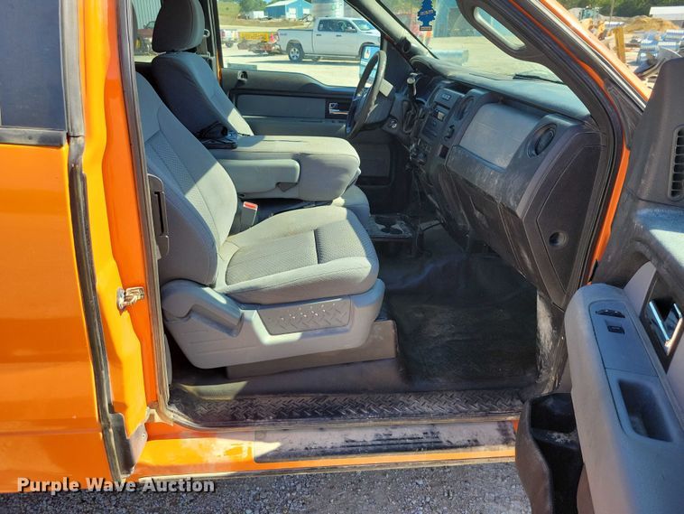 image for item DZ6653 2012 Ford F150 SuperCab pickup truck