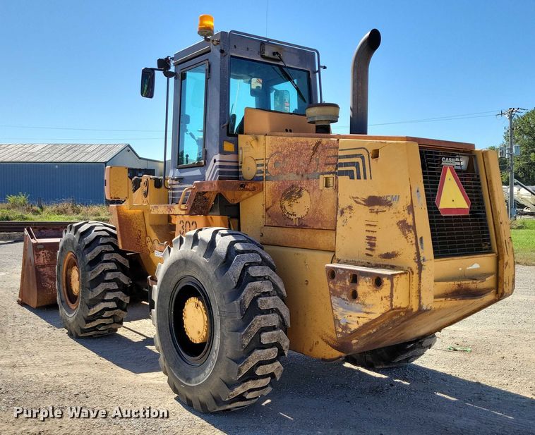 image for item DZ6654 1995 Case 721B wheel loader
