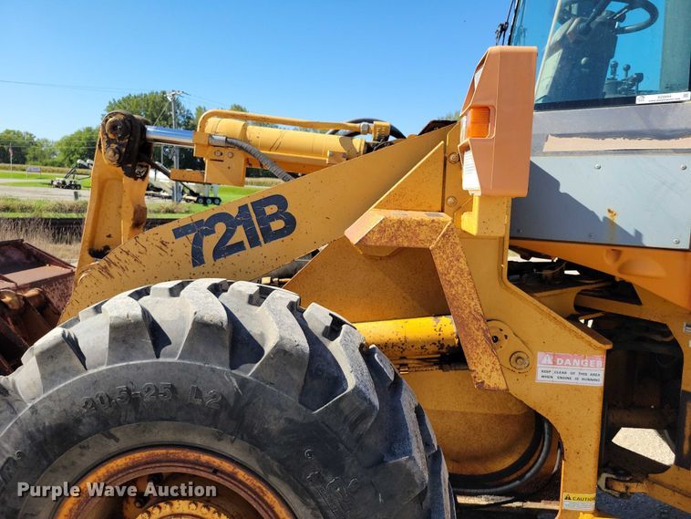 image for item DZ6654 1995 Case 721B wheel loader