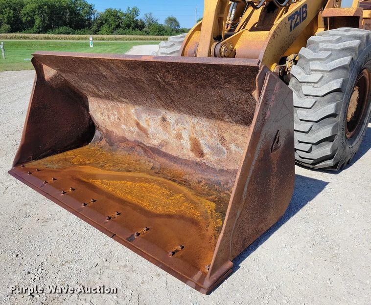 image for item DZ6654 1995 Case 721B wheel loader