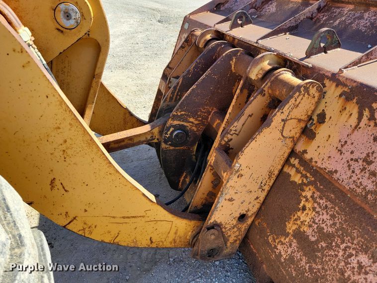 image for item DZ6654 1995 Case 721B wheel loader