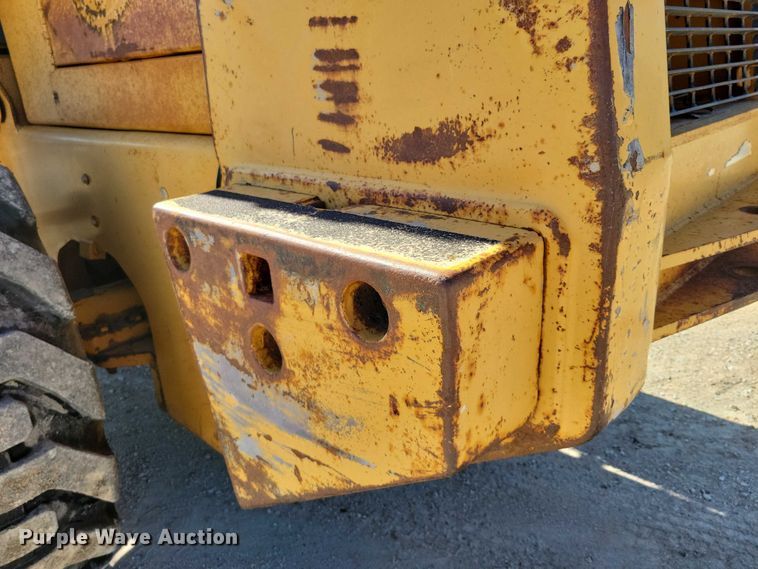 image for item DZ6654 1995 Case 721B wheel loader