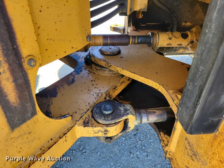 image for item DZ6654 1995 Case 721B wheel loader