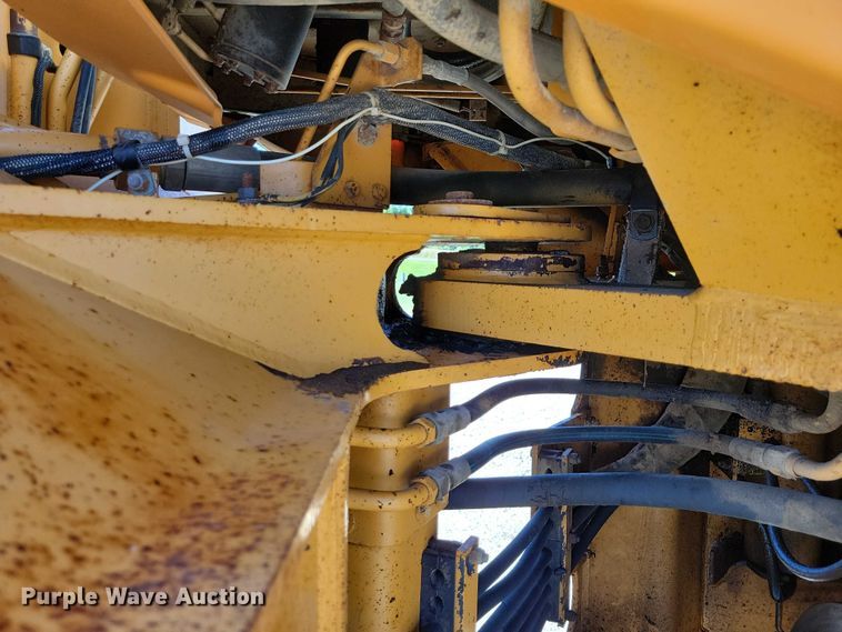 image for item DZ6654 1995 Case 721B wheel loader