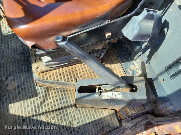 image for item DZ6654 1995 Case 721B wheel loader