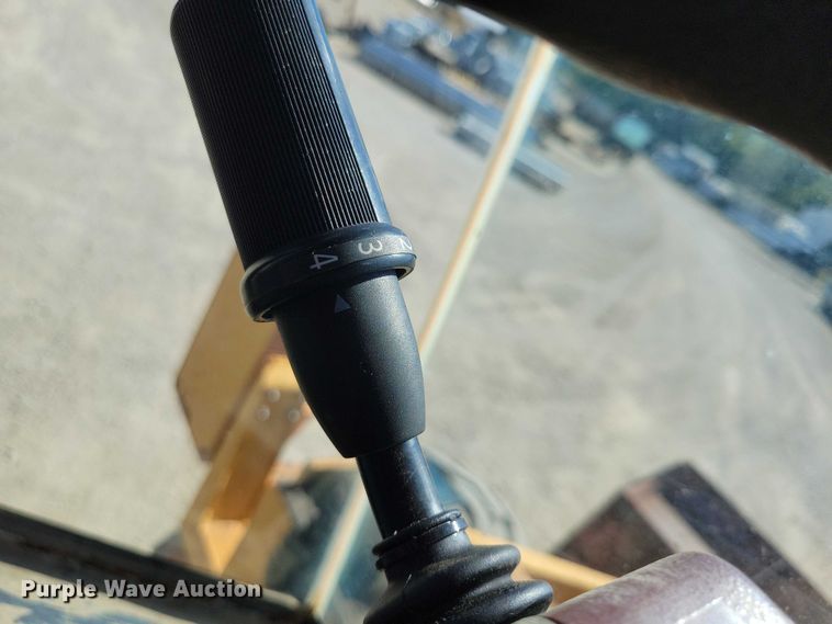 image for item DZ6654 1995 Case 721B wheel loader