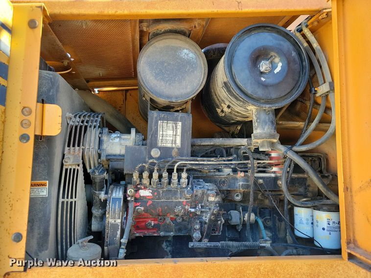 image for item DZ6654 1995 Case 721B wheel loader