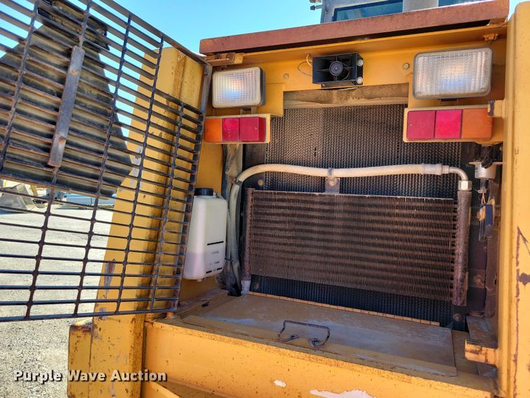 image for item DZ6654 1995 Case 721B wheel loader