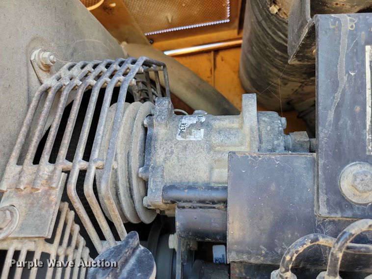 image for item DZ6654 1995 Case 721B wheel loader