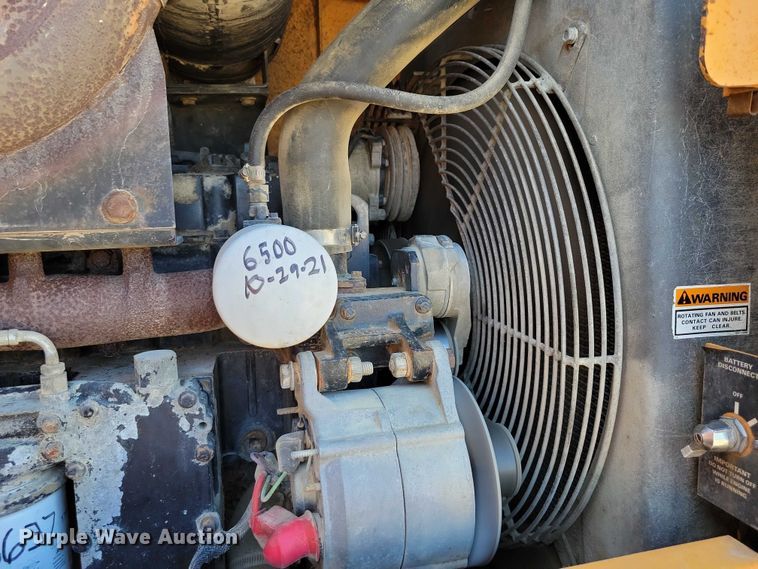 image for item DZ6654 1995 Case 721B wheel loader