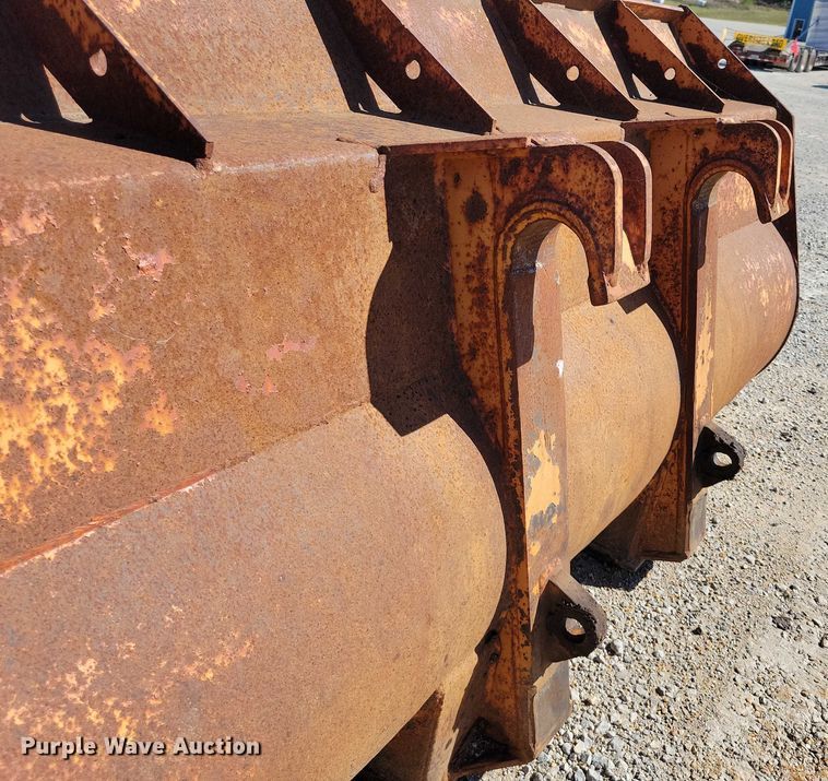 image for item DZ6654 1995 Case 721B wheel loader