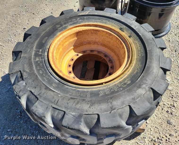 image for item DZ6654 1995 Case 721B wheel loader
