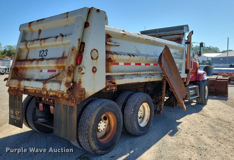 image for item DZ6655 2009 Sterling L-Line dump truck
