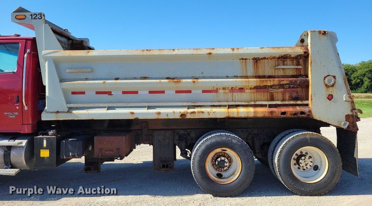 image for item DZ6655 2009 Sterling L-Line dump truck