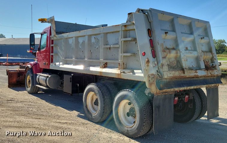 image for item DZ6656 2002 Volvo VHD64F dump truck