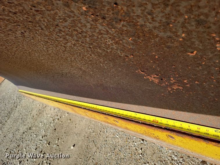 image for item DZ6656 2002 Volvo VHD64F dump truck