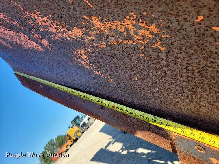 image for item DZ6656 2002 Volvo VHD64F dump truck