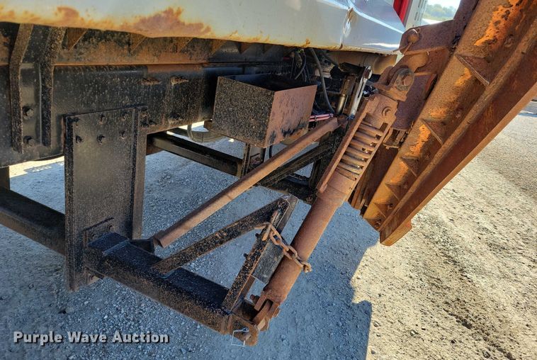 image for item DZ6656 2002 Volvo VHD64F dump truck