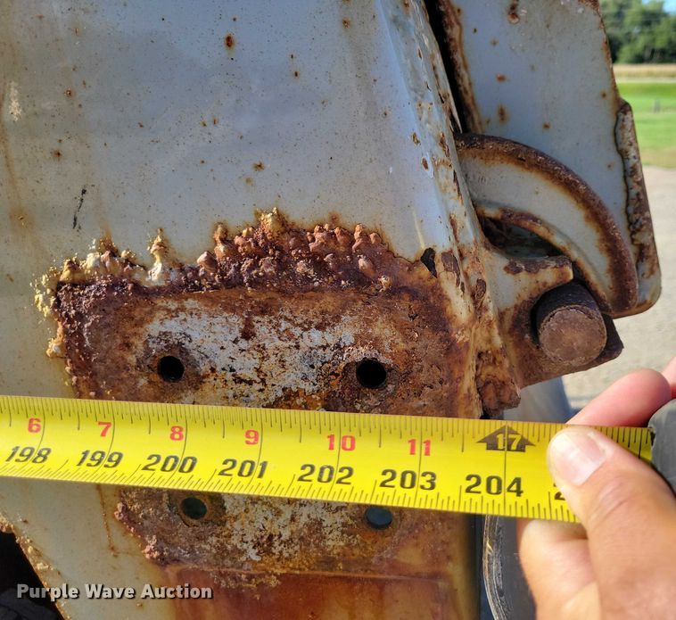 image for item DZ6656 2002 Volvo VHD64F dump truck