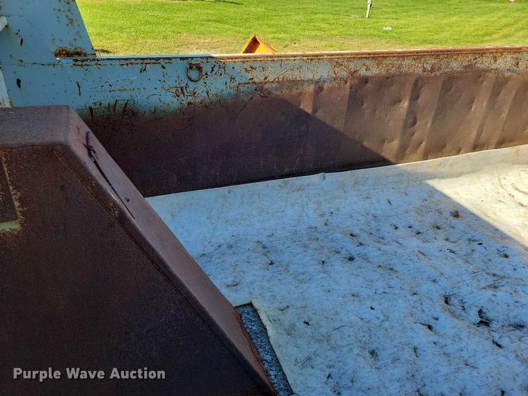 image for item DZ6656 2002 Volvo VHD64F dump truck