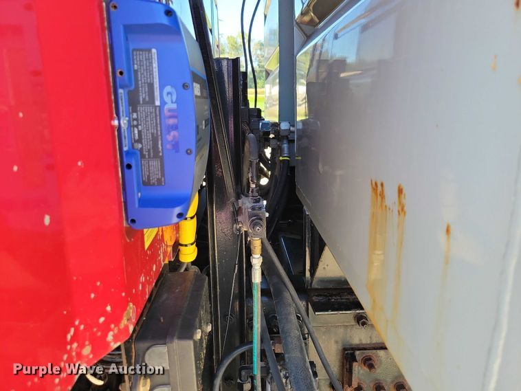 image for item DZ6656 2002 Volvo VHD64F dump truck