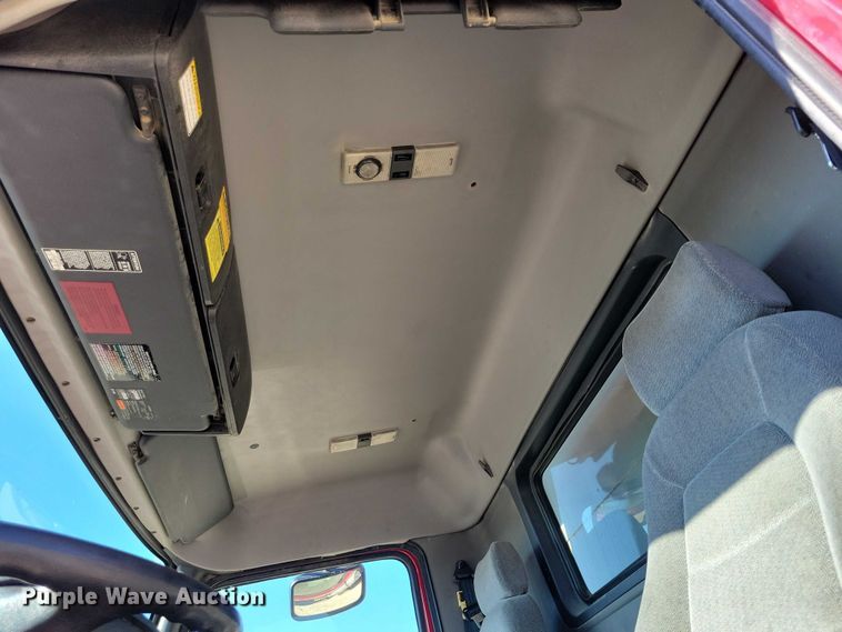 image for item DZ6656 2002 Volvo VHD64F dump truck