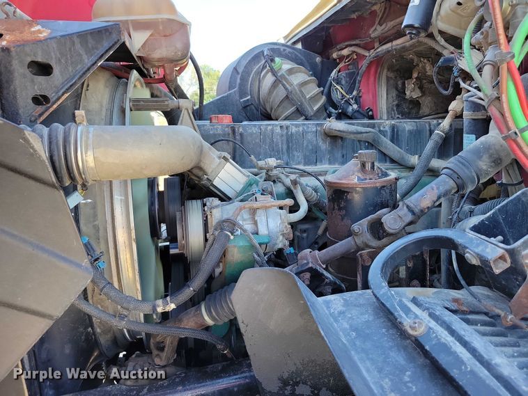 image for item DZ6656 2002 Volvo VHD64F dump truck