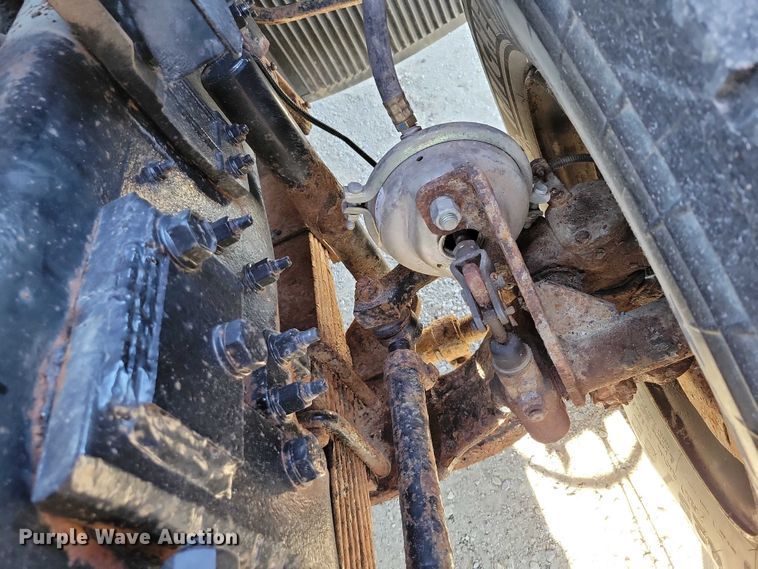 image for item DZ6656 2002 Volvo VHD64F dump truck